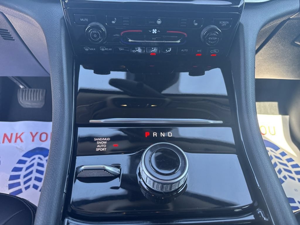 Certified 2023 Jeep Grand Cherokee Limited w/ Black Appearance Package AWD/4WD image 23
