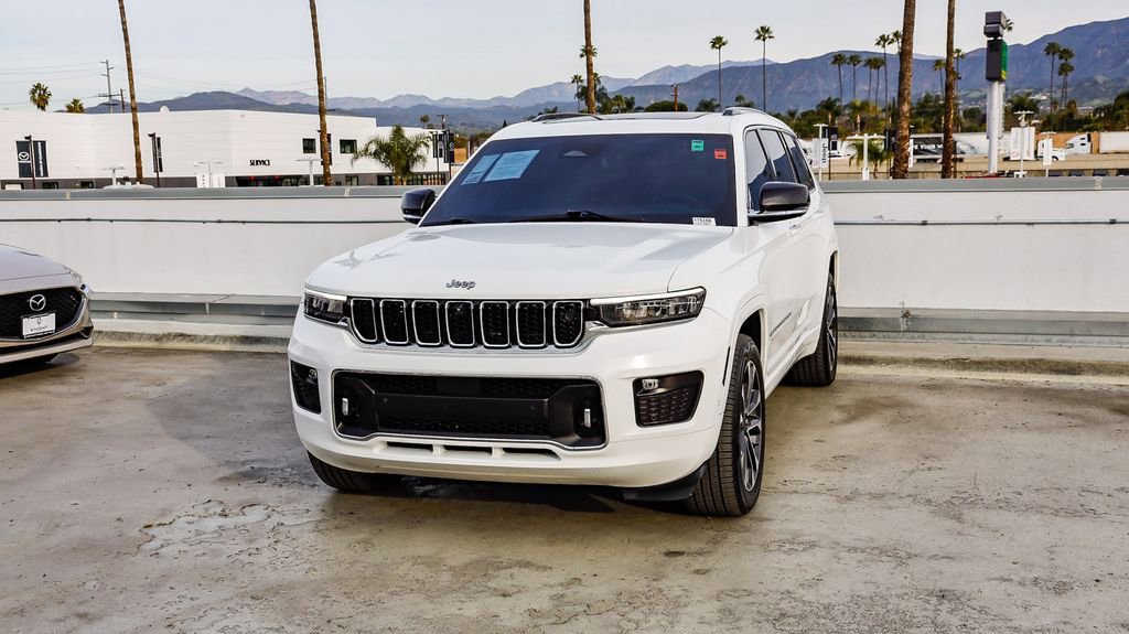 Used 2021 Jeep Grand Cherokee L Overland w/ Advanced Protech Group III image 4