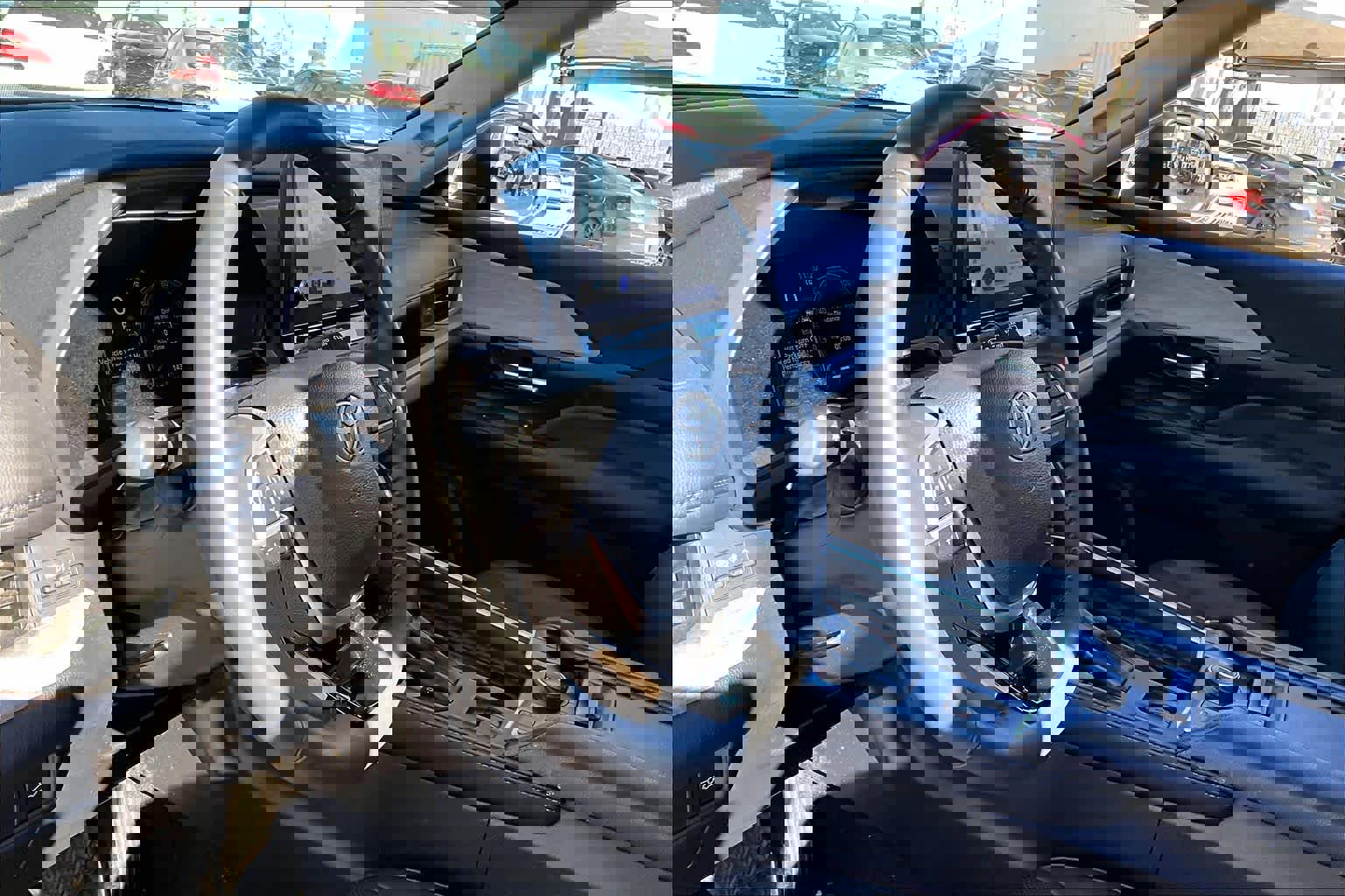 Used 2025 Toyota Grand Highlander AWD image 16