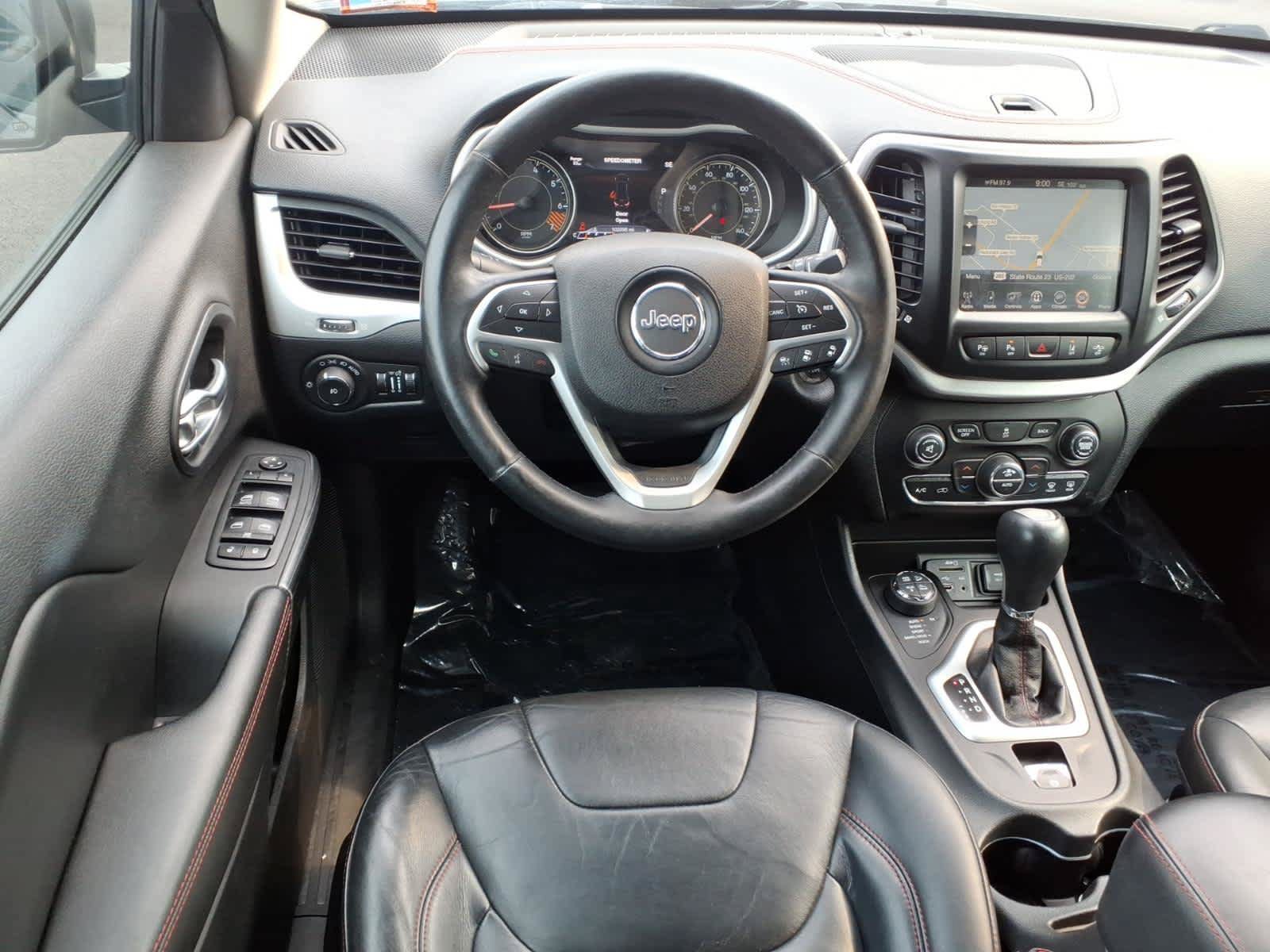 Used 2014 Jeep Cherokee Trailhawk w/ Technology Group AWD/4WD image 11