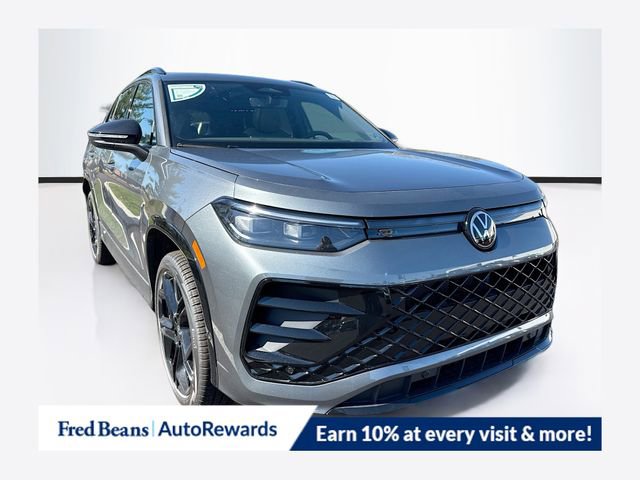 New 2026 Volkswagen Tiguan SE R-Line image 1