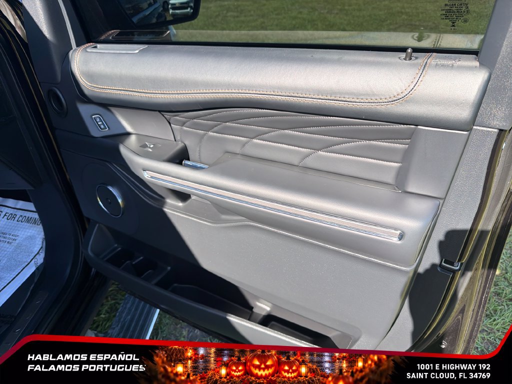 Used 2024 Ford Expedition Platinum RWD image 34