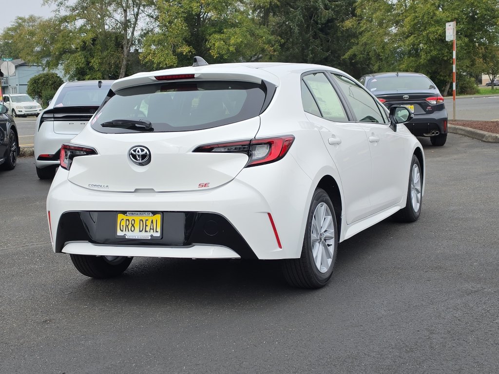 New 2027 Toyota Corolla SE w/ SE Premium Package FWD image 5