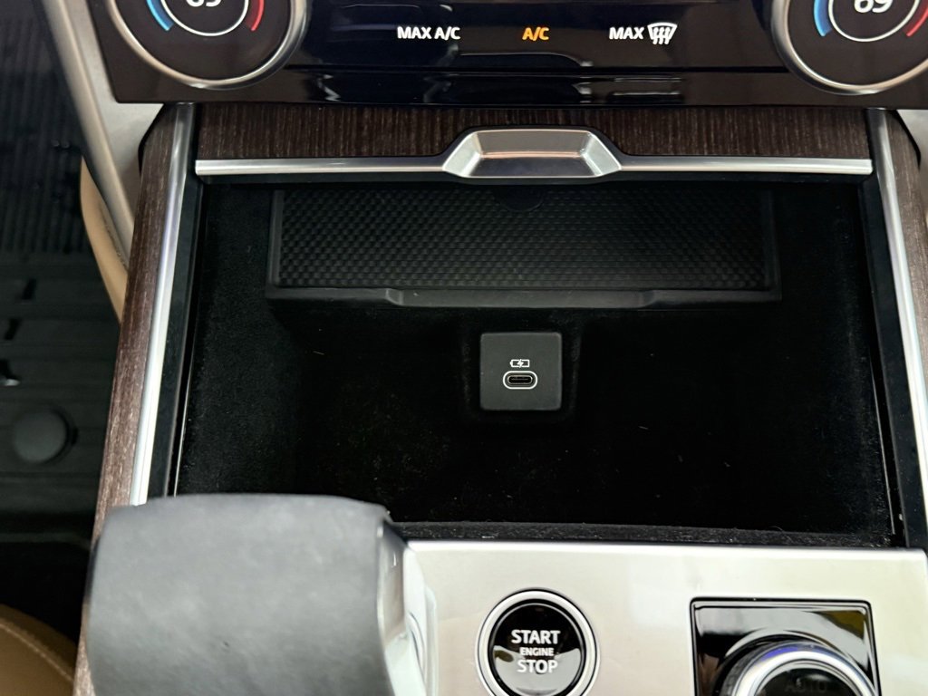 Certified 2023 Land Rover Range Rover SE image 22