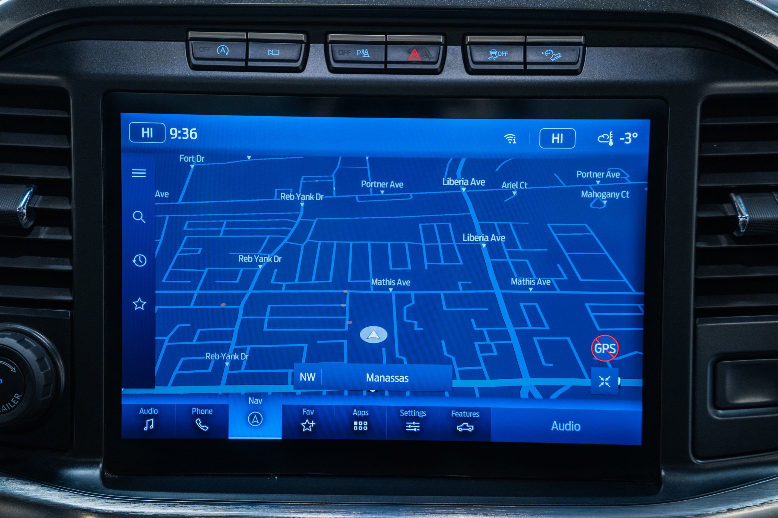 Certified 2023 Ford F150 Lariat w/ Equipment Group 502A High image 25