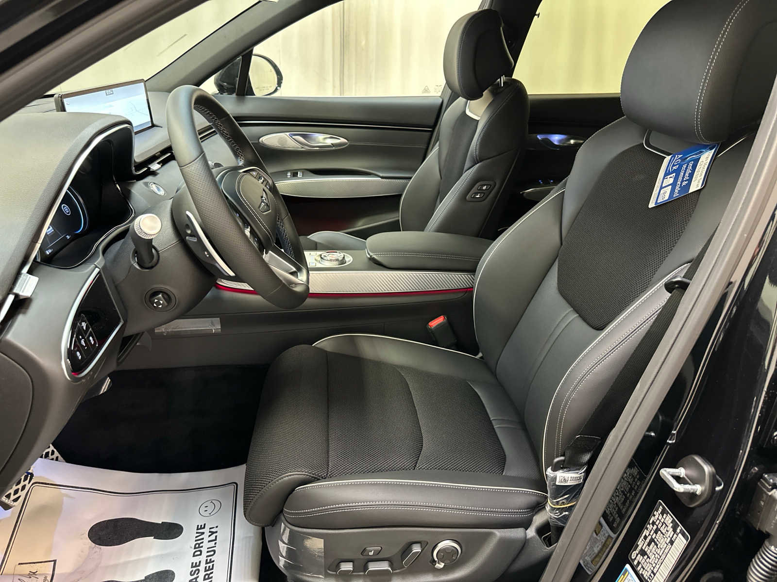 New 2025 Genesis GV70 3.5T Sport AWD/4WD image 12