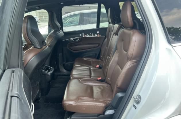 Used 2024 Volvo XC90 B6 Ultimate w/ Protection Package Premier AWD/4WD image 9