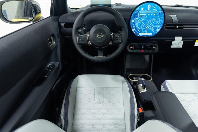 New 2027 MINI Cooper 2-Door Hardtop FWD image 3