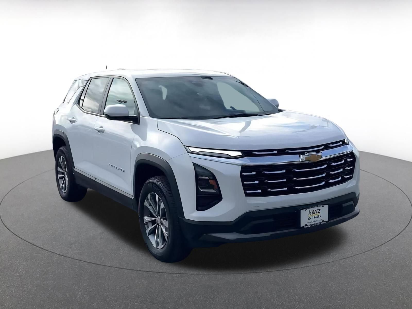 Used 2025 Chevrolet Equinox LT image 3