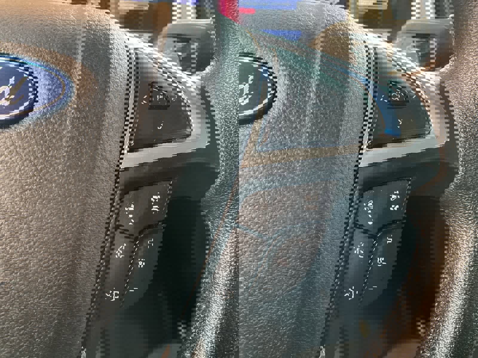 Used 2019 Ford Edge SEL w/ Equipment Group 201A image 21