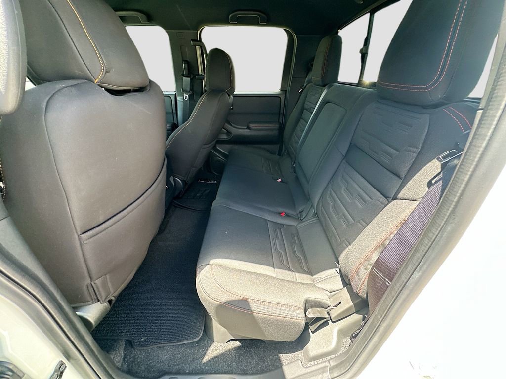 Used 2025 Nissan Frontier PRO-4X AWD/4WD image 23
