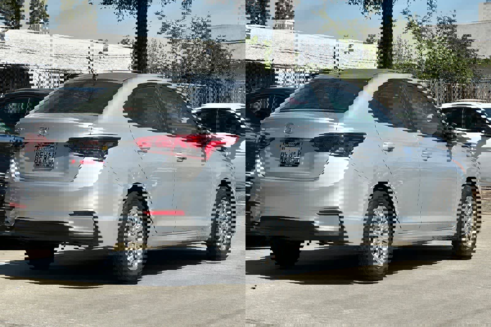 Used 2018 Hyundai Accent SE image 3