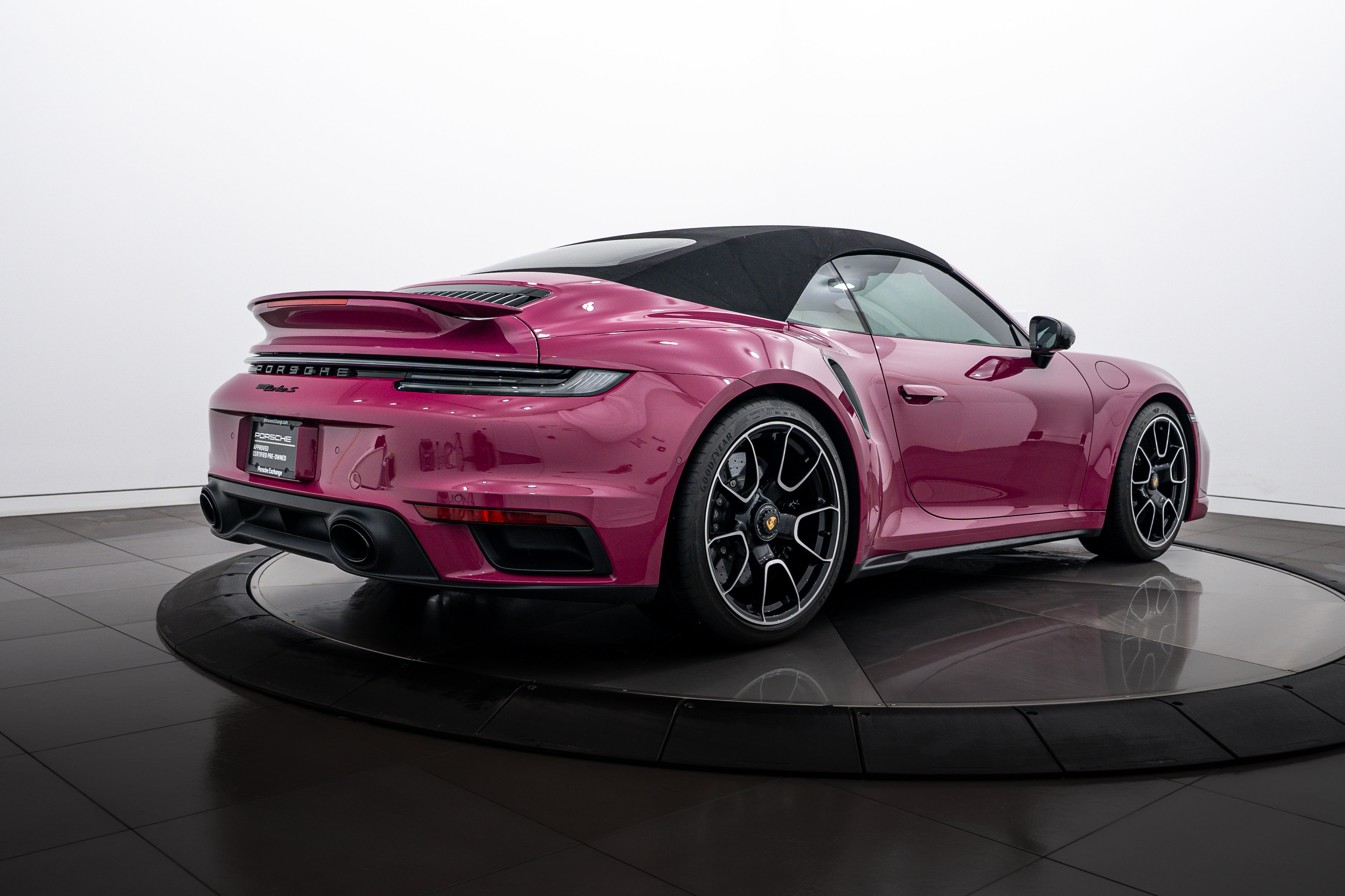 Certified 2024 Porsche 911 Turbo S image 27