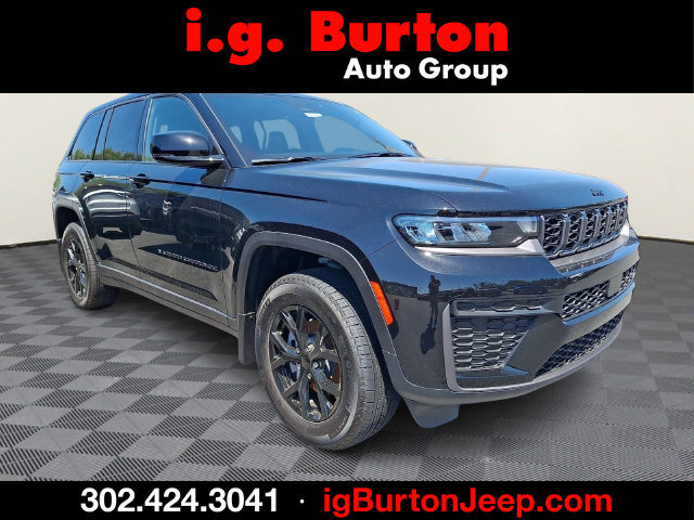 New 2026 Jeep Grand Cherokee Altitude AWD/4WD image 1