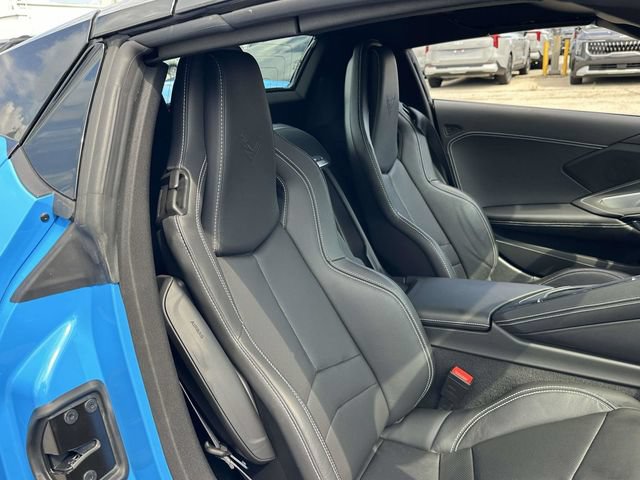 Used 2021 Chevrolet Corvette Stingray Convertible w/ 1LT RWD image 19