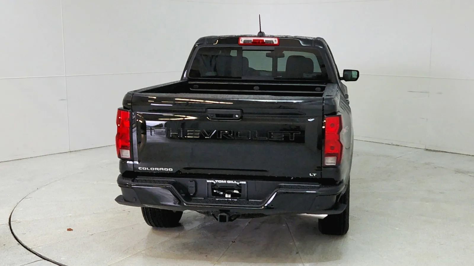 Used 2024 Chevrolet Colorado LT w/ LT Convenience Package image 6