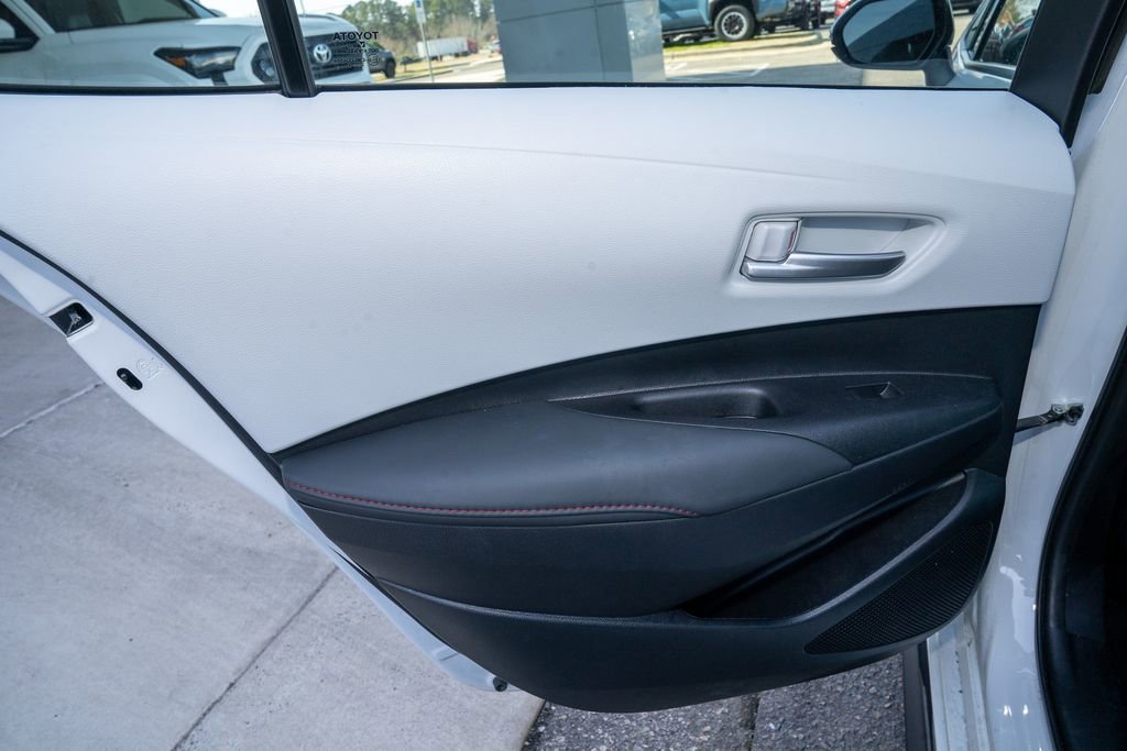 Certified 2025 Toyota Corolla SE image 9