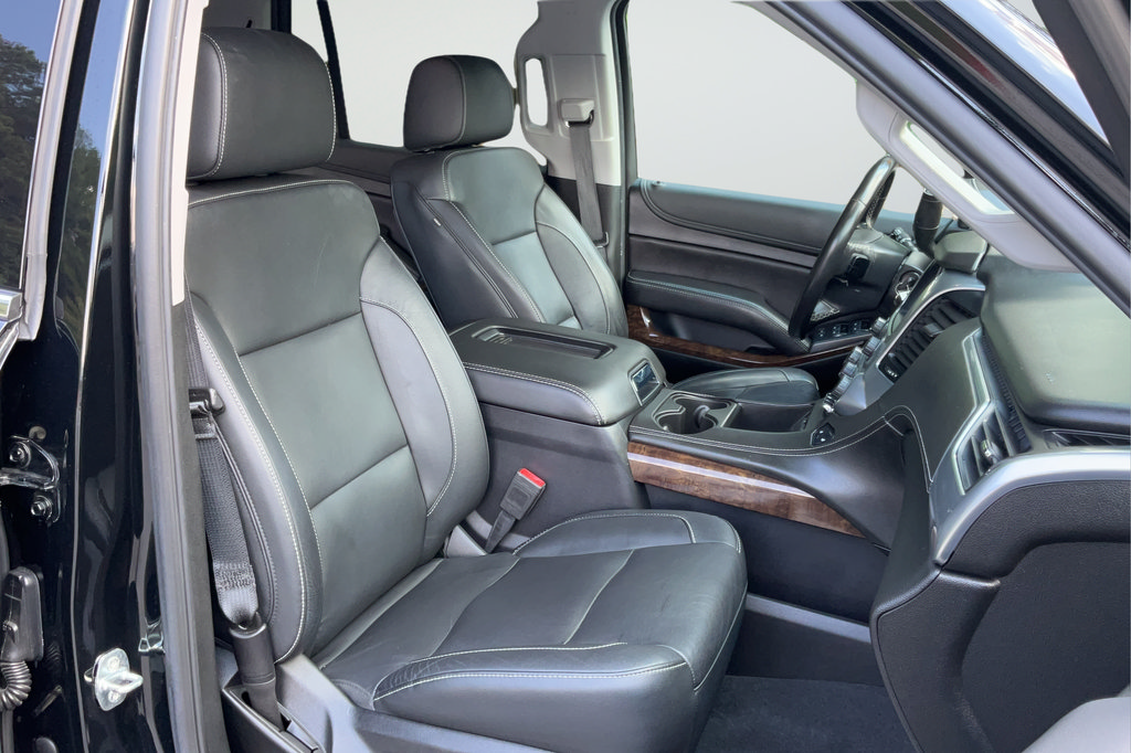 Used 2020 Chevrolet Tahoe LT w/ Max Trailering Package RWD image 20