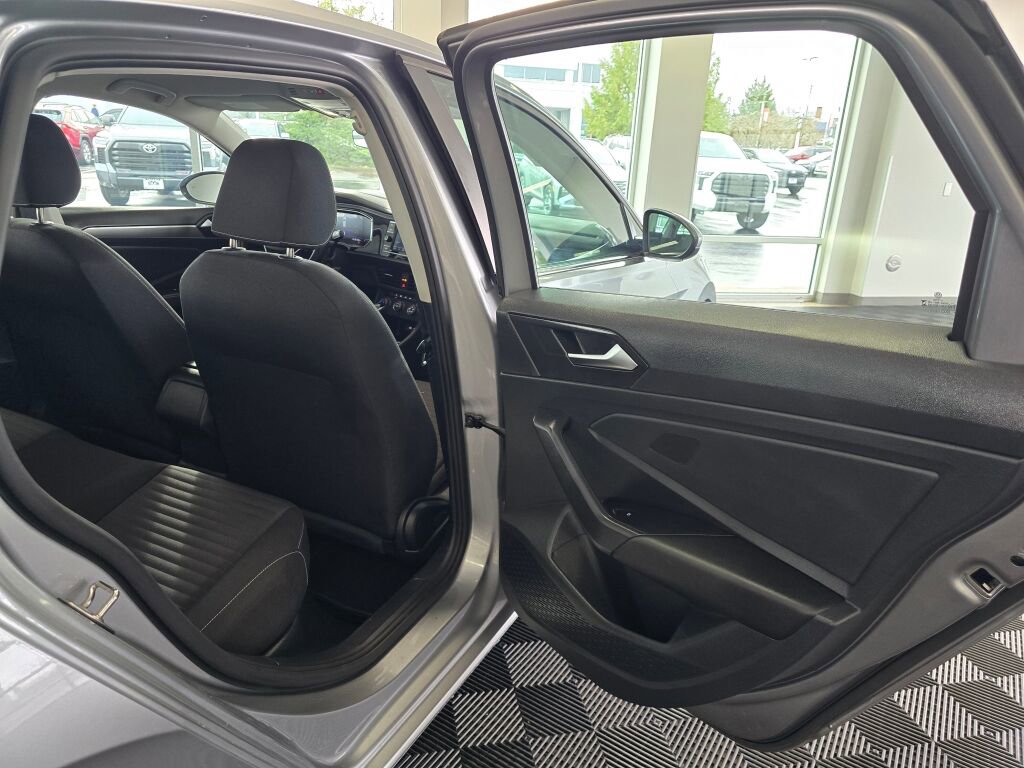 Used 2024 Volkswagen Jetta S image 38