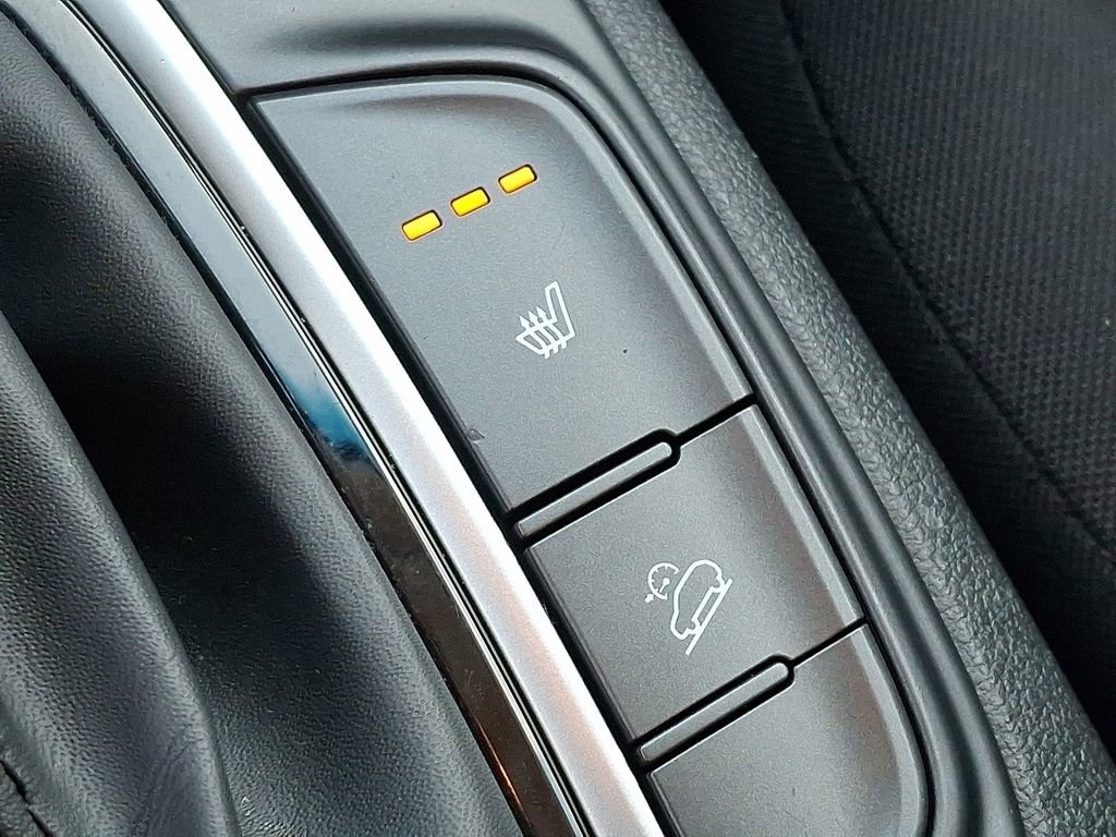 Used 2019 Hyundai Kona SEL w/ SEL Tech Package 02 image 25