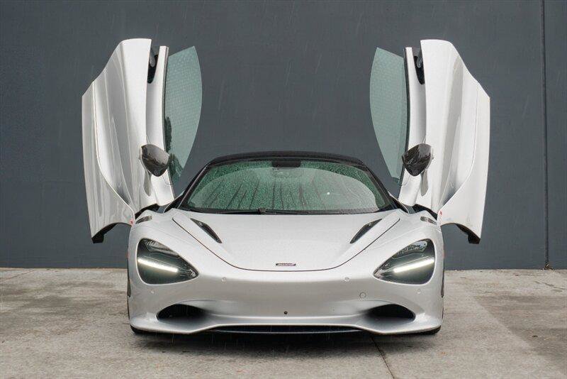 Used 2024 McLaren 750S Spider image 7