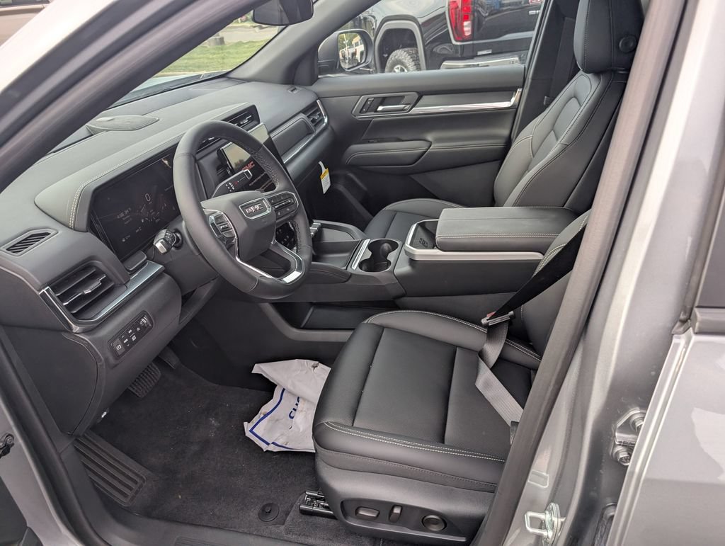 New 2027 GMC Terrain Elevation w/ Elevation Premium Package AWD/4WD image 13