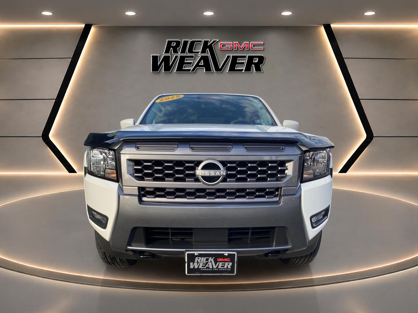 Used 2025 Nissan Frontier SV w/ SV Convenience Package AWD/4WD image 12