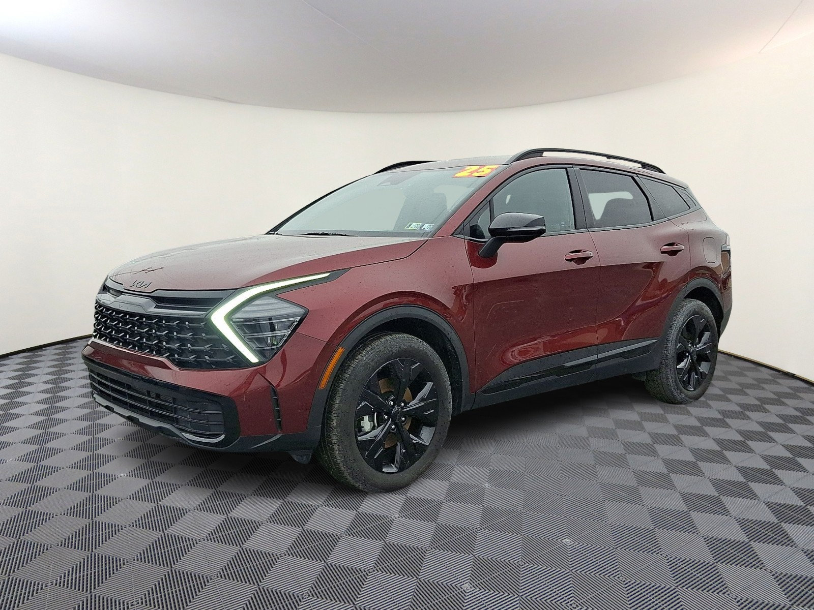 Used 2025 Kia Sportage X-Line AWD/4WD image 3