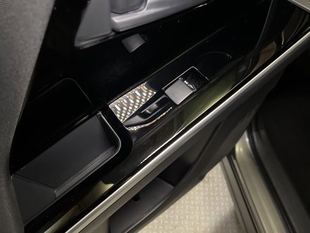 Used 2025 Subaru Solterra Premium image 53