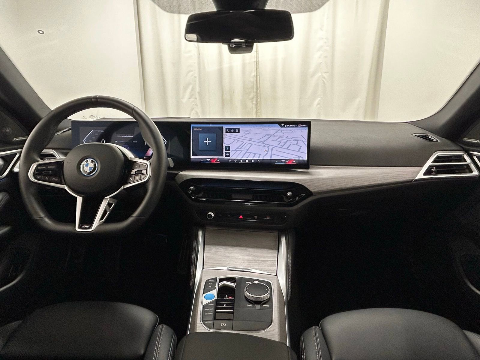 Used 2025 BMW i4 xDrive40i image 8