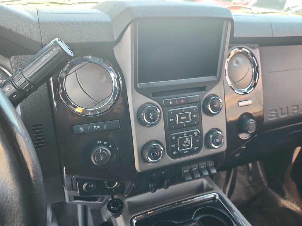 Used 2016 Ford F350 Platinum w/ FX4 Off-Road Package image 24