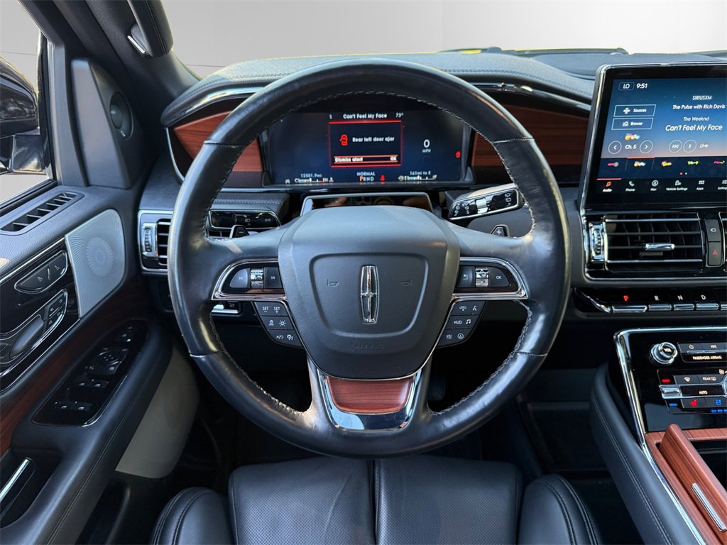 Used 2024 Lincoln Navigator L Reserve image 13