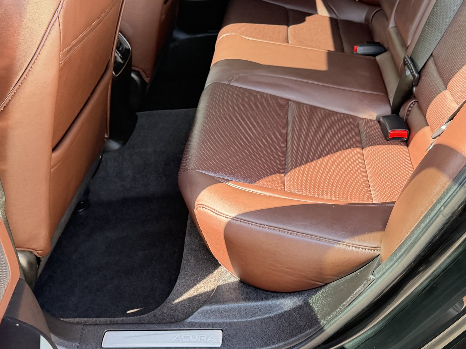 Used 2015 Acura TLX w/ Technology Package FWD image 24