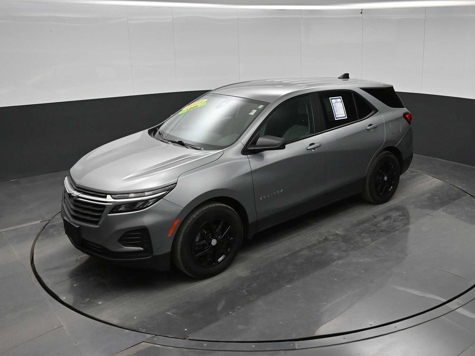 Used 2023 Chevrolet Equinox LS w/ LS Convenience Package FWD image 27