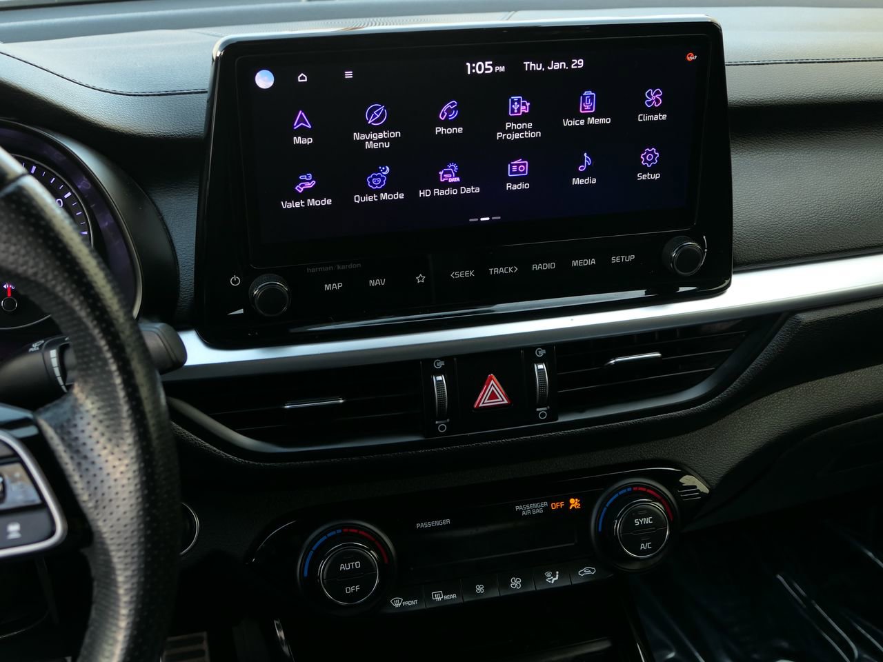 Used 2022 Kia Forte GT-Line w/ GT-Line Premium Package image 18