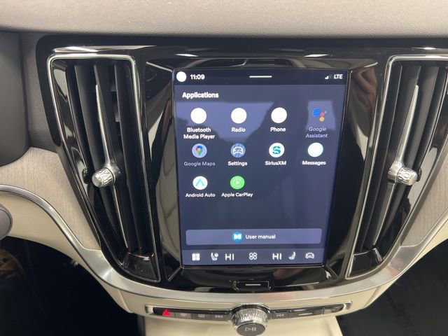 Used 2023 Volvo S60 B5 Plus image 17