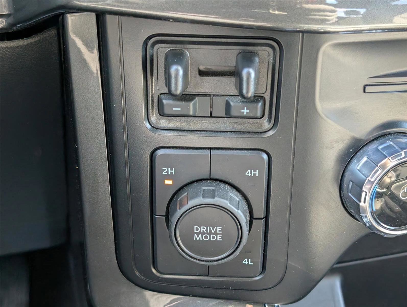 Used 2023 Ford F150 XLT w/ Equipment Group 302A High image 25