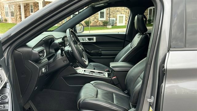 Used 2022 Ford Explorer ST w/ Equipment Group 401A image 9
