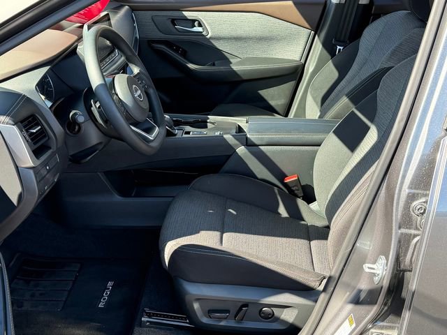 Certified 2023 Nissan Rogue SV image 20