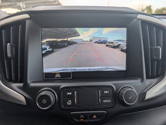 Used 2024 GMC Terrain SLT FWD image 16