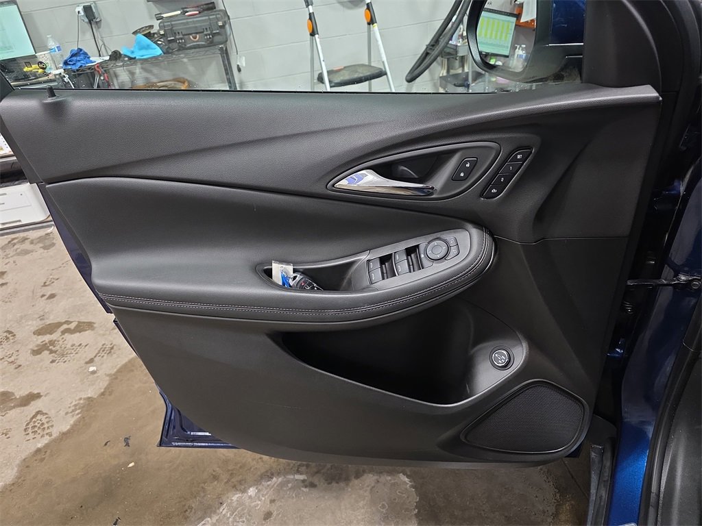 Certified 2023 Buick Encore GX Essence w/ Experience Buick Package image 28