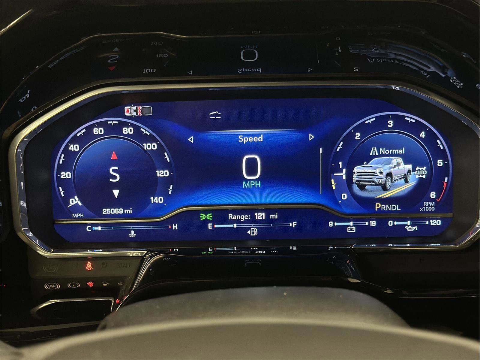 Certified 2024 Chevrolet Silverado 2500 High Country w/ Technology Package image 17