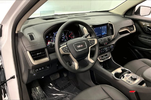 Used 2024 GMC Terrain Denali w/ Denali Premium Package AWD/4WD image 16