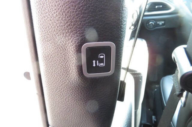 New 2026 Chrysler Pacifica Select image 15