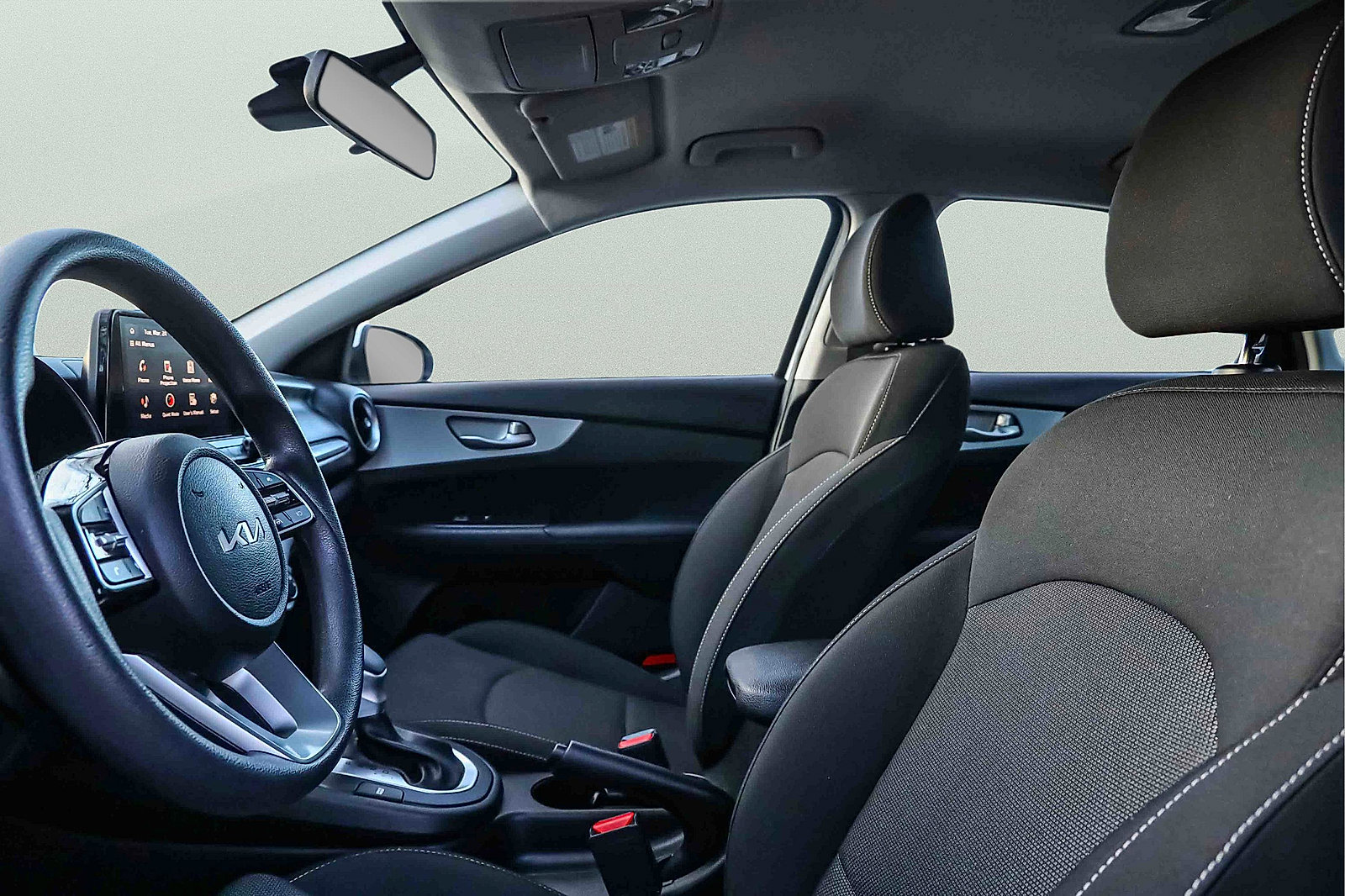 Certified 2024 Kia Forte LXS w/ LXS Technology Package image 9