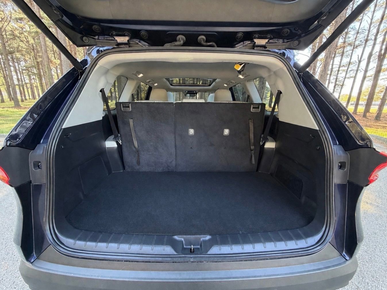 Used 2024 Toyota Grand Highlander Limited image 17