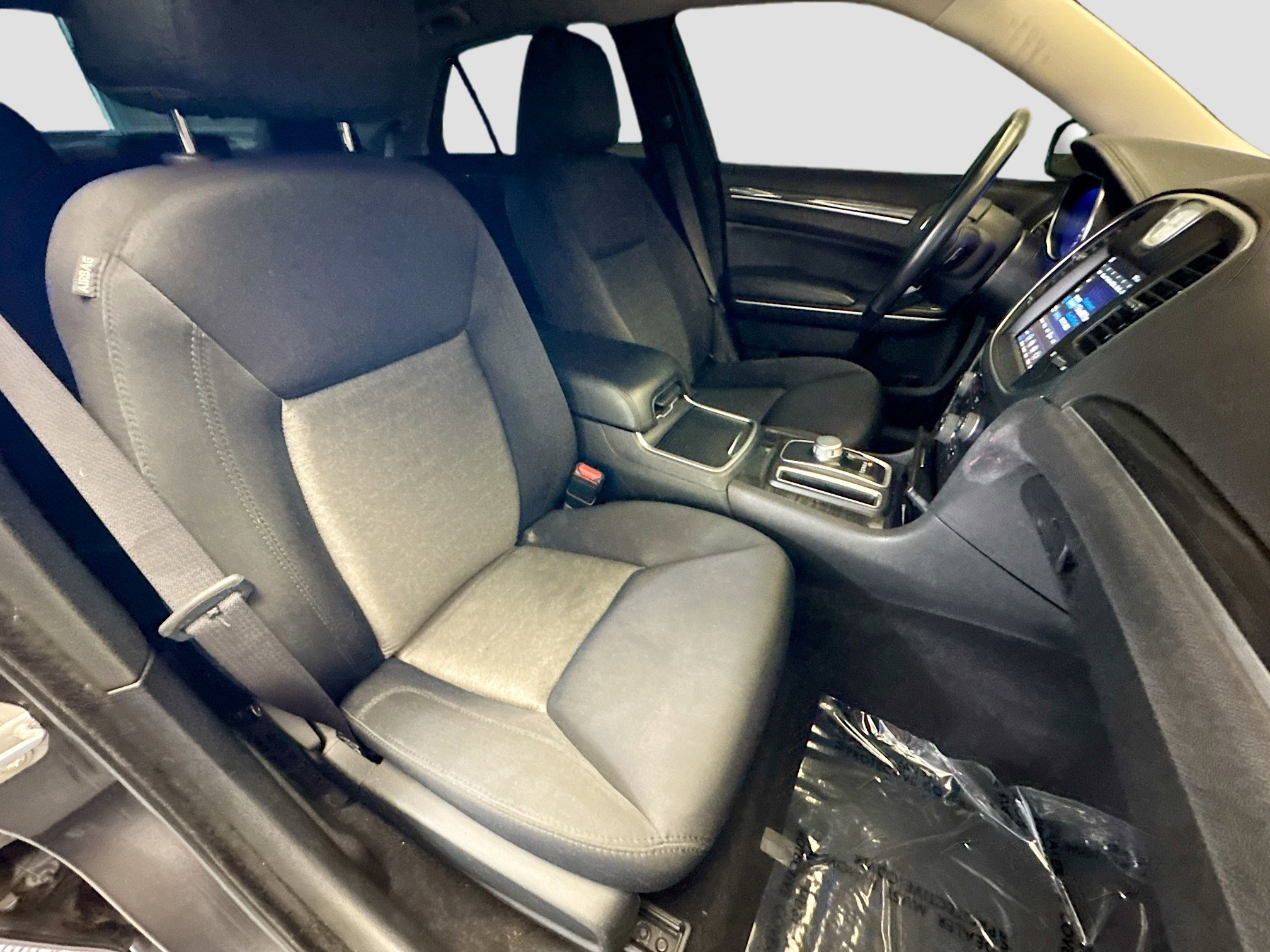 Used 2020 Chrysler 300 Touring w/ Sport Appearance Package image 15