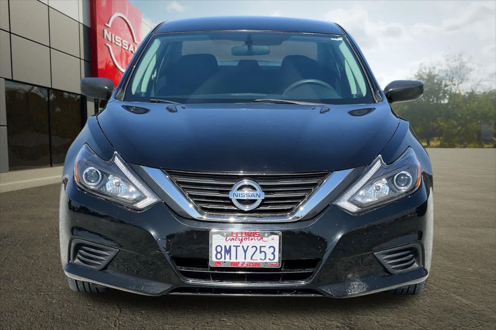 Used 2017 Nissan Altima 2.5 S w/ Power Driver Seat Package FWD image 11