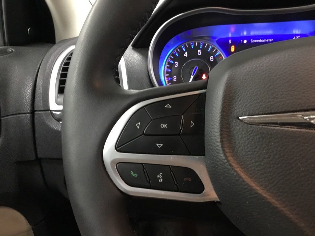 Used 2022 Chrysler 300 Touring L w/ Comfort Group AWD/4WD image 32