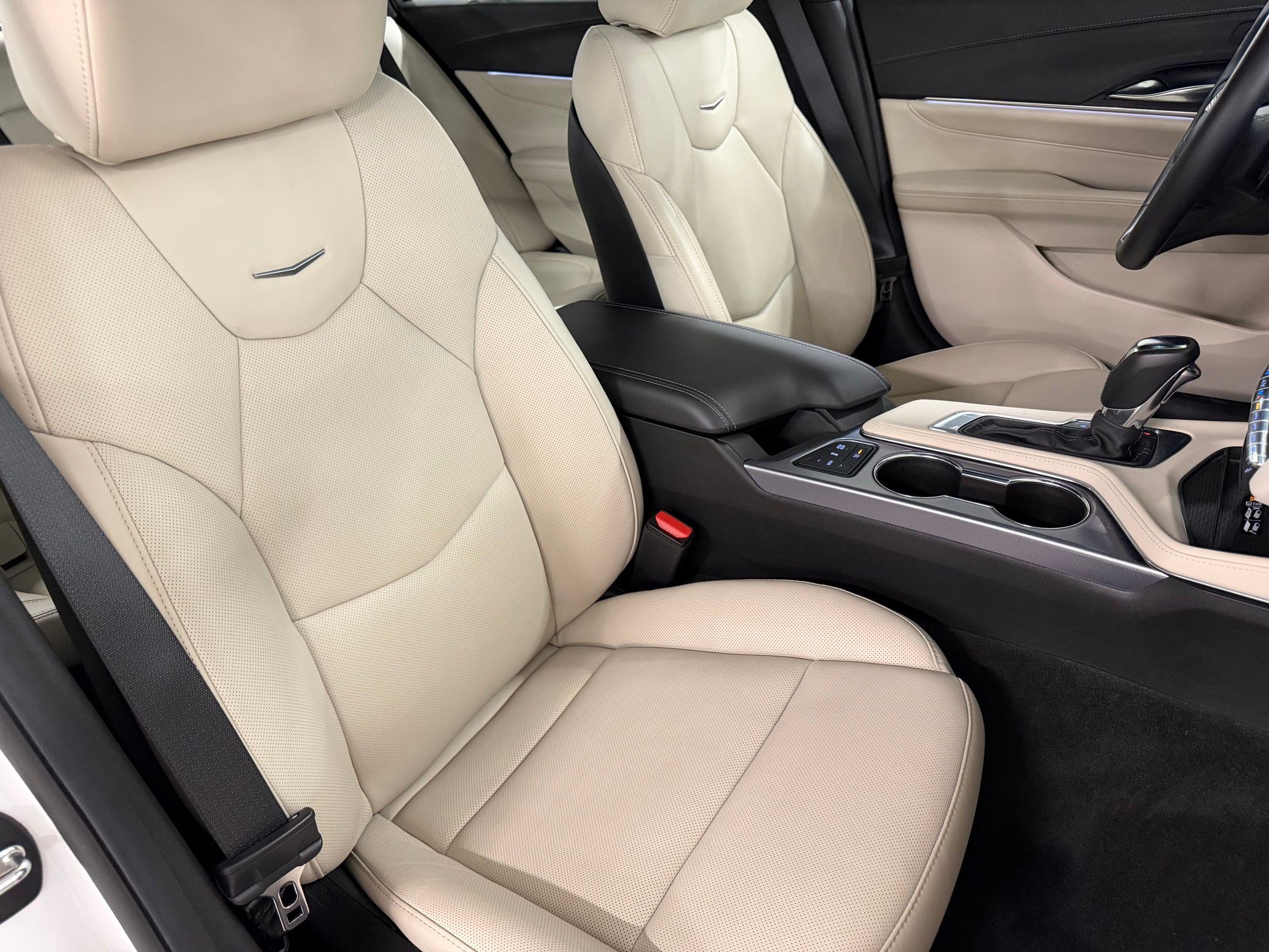 Certified 2023 Cadillac CT4 Premium Luxury RWD image 45